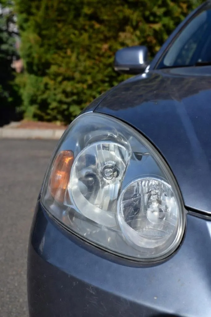 Rénovation de phares par polymérisation à Lyon, Paris et Marseille — résultat après traitement